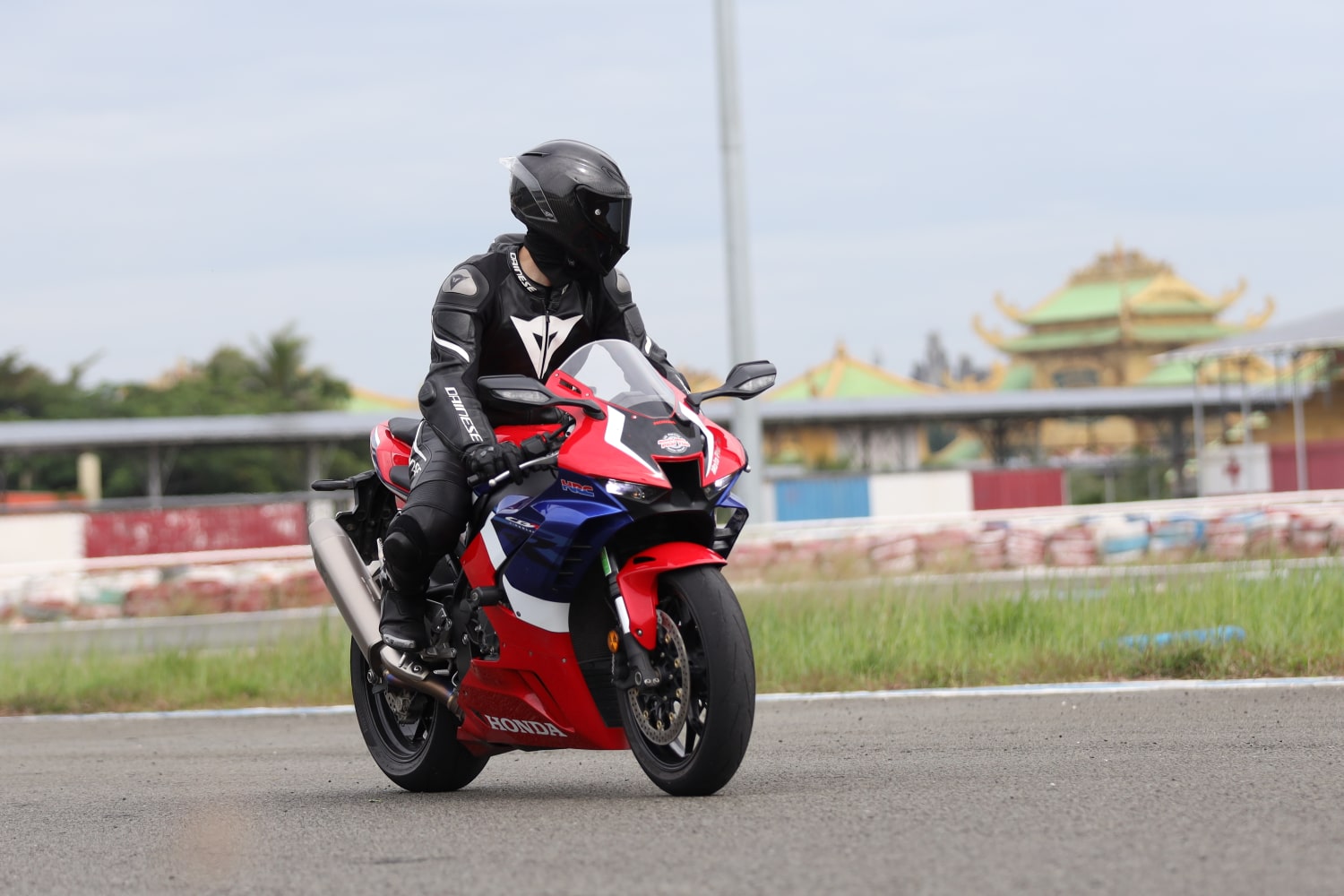 CÂN NHẮC GÌ KHI MUA MỚI MUA XE MOTO LẦN ĐẦU